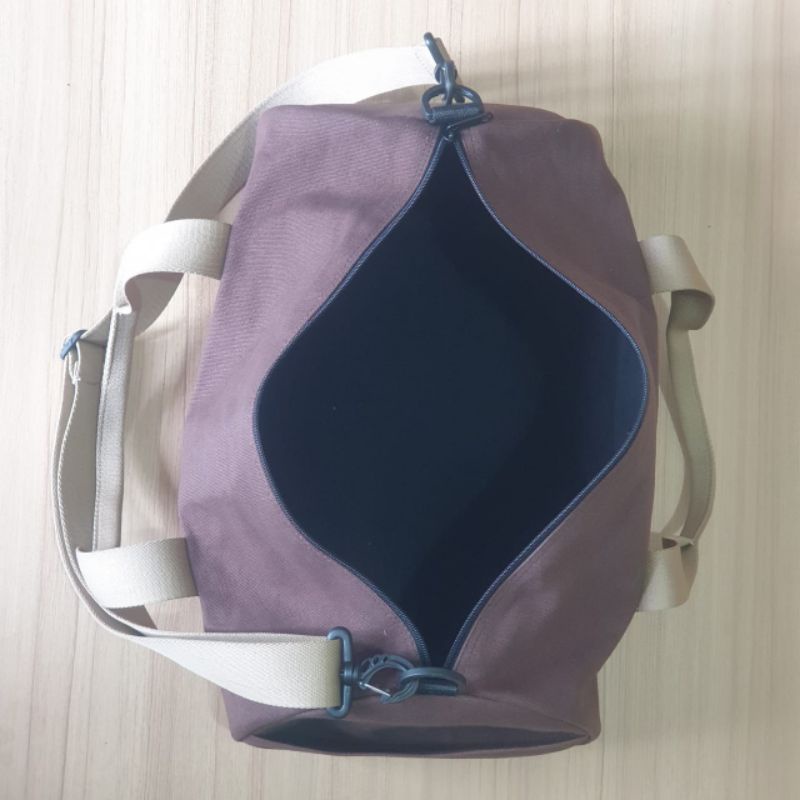 tas travel tas olah raga tas pakaian kanvas
