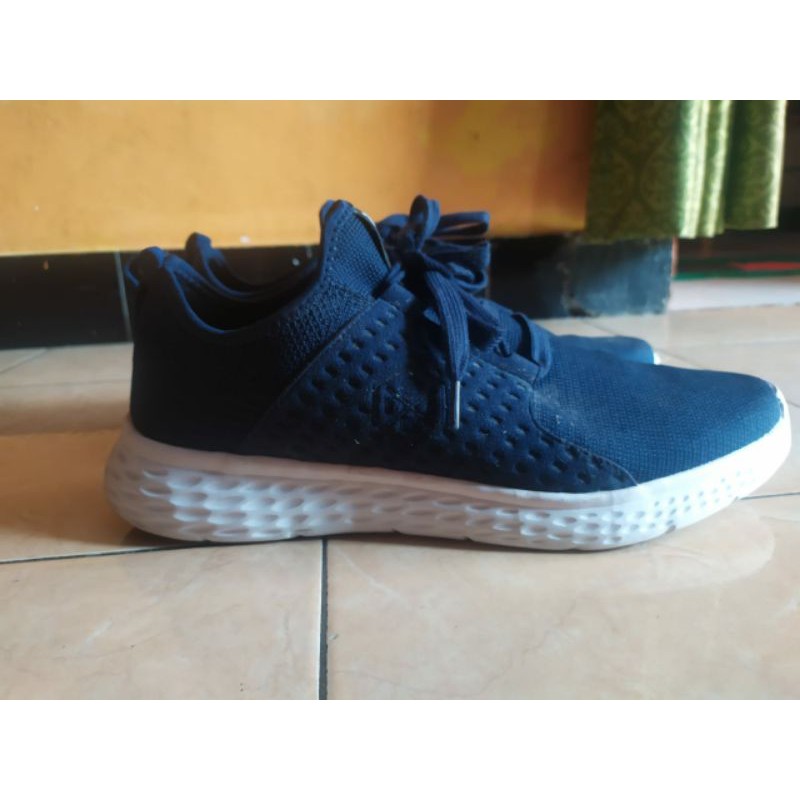 preloved sepatu RA jeans