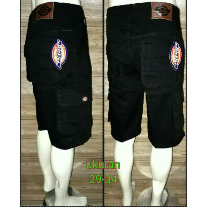 Celana Cargo Pendek Hitam. Celana Pendek Cargo