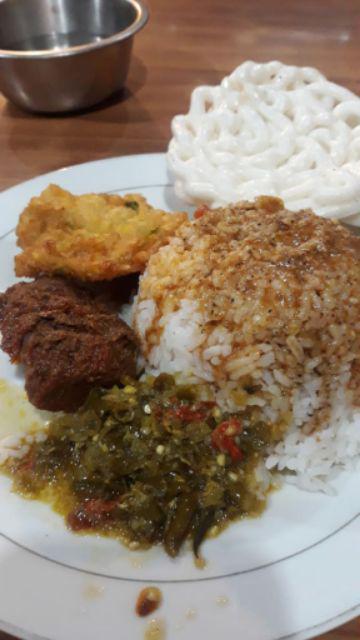 Couple Batik Saskia Brokat Pinguin Barina Gurita