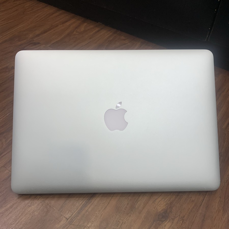 Murah Macbook Air 13-inch Ci7 Ram 8GB SSD 256GB 2015 (SEDOND)