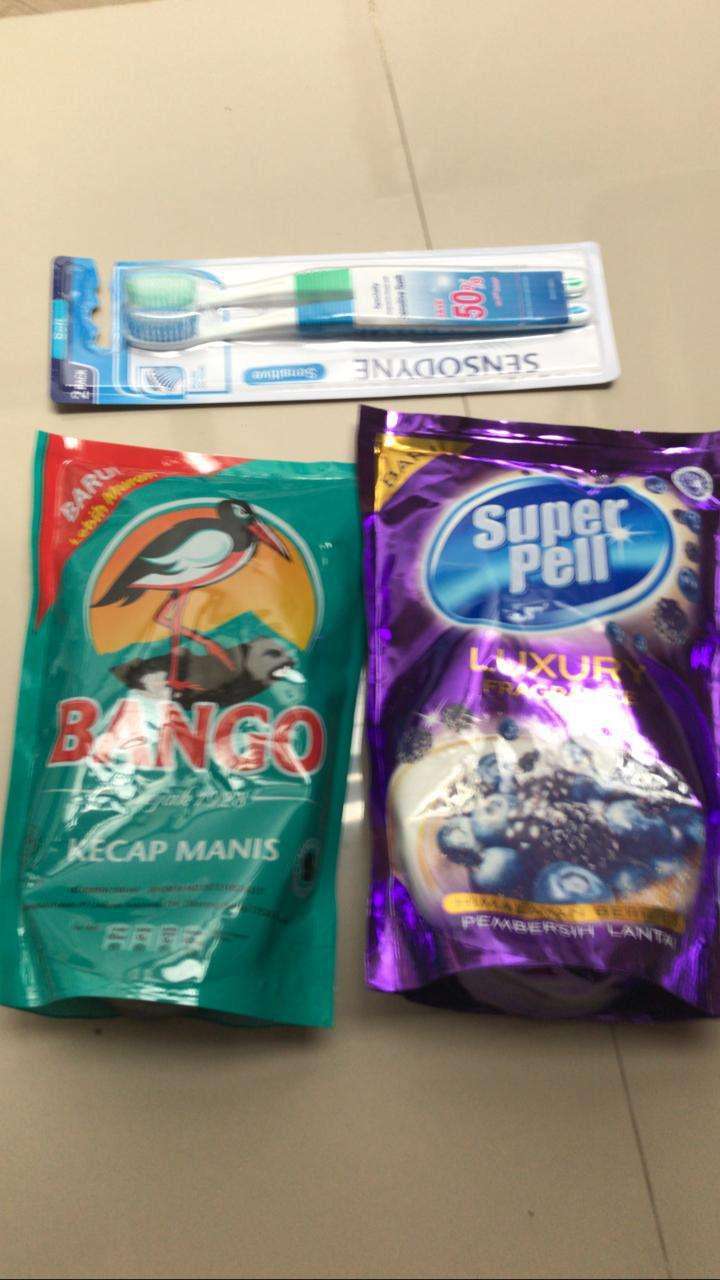 Pembersih Lantai Super Pell Himalayan Berries Luxury Fragrance 700ml