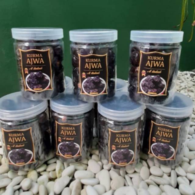 

Kurma Ajwa & Kurma Medjoul