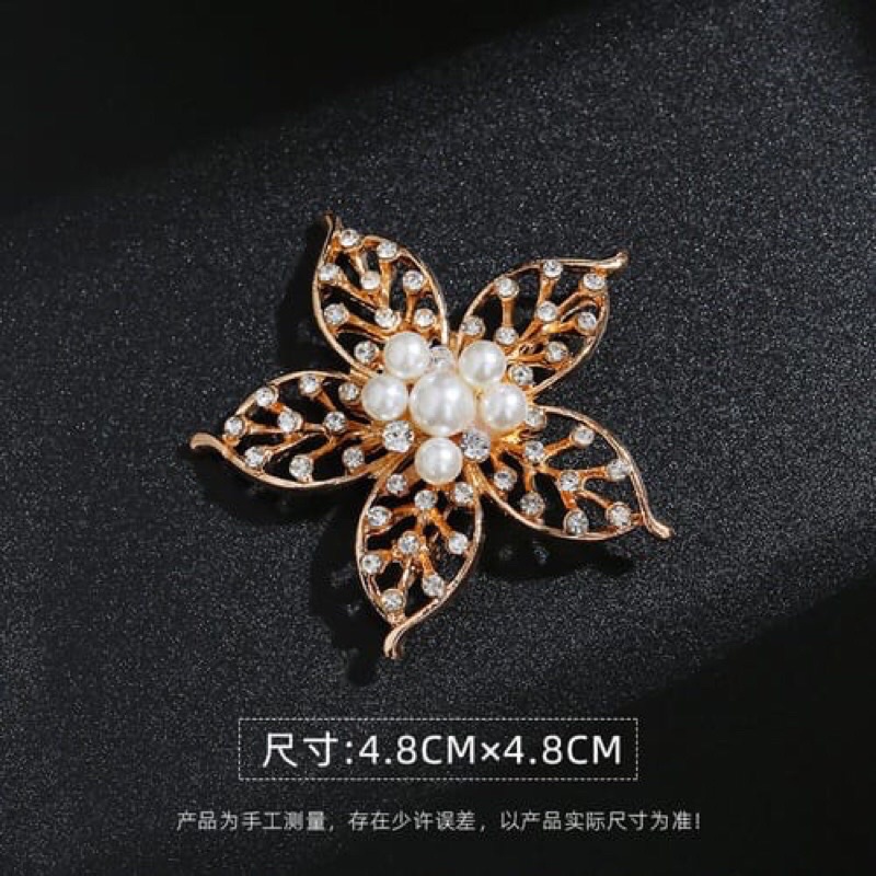Brooch / bros pita / bros lucu / bros cantik / bros jilbab / bros laris / bros murah / bros cewek / Bros Geometri Terlaris Model Pita Warna Gold Silver dengan Mutiara / Bros Wanita Korean Style Bros Mutiara Brooch BZO-BRG Kelda