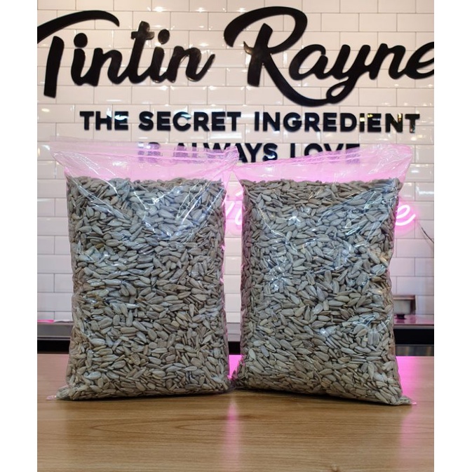

R. SUNFLOWER SEEDS 1KG BIJI BUNGA MATAHARI