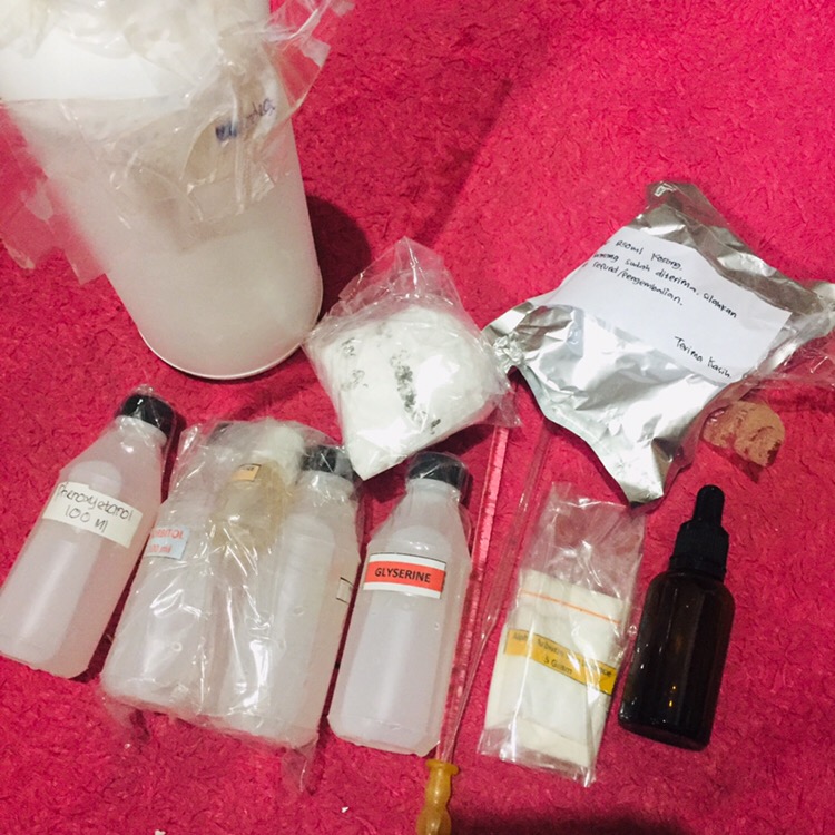 Beaker Plastik 10-250 Ml Vitlab / Gelas Kimia Plastik Tanpa Tangkai