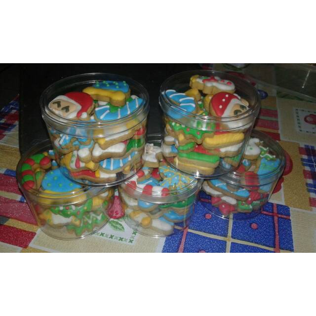 

Cookies Hias Natal Tabung 200 grm