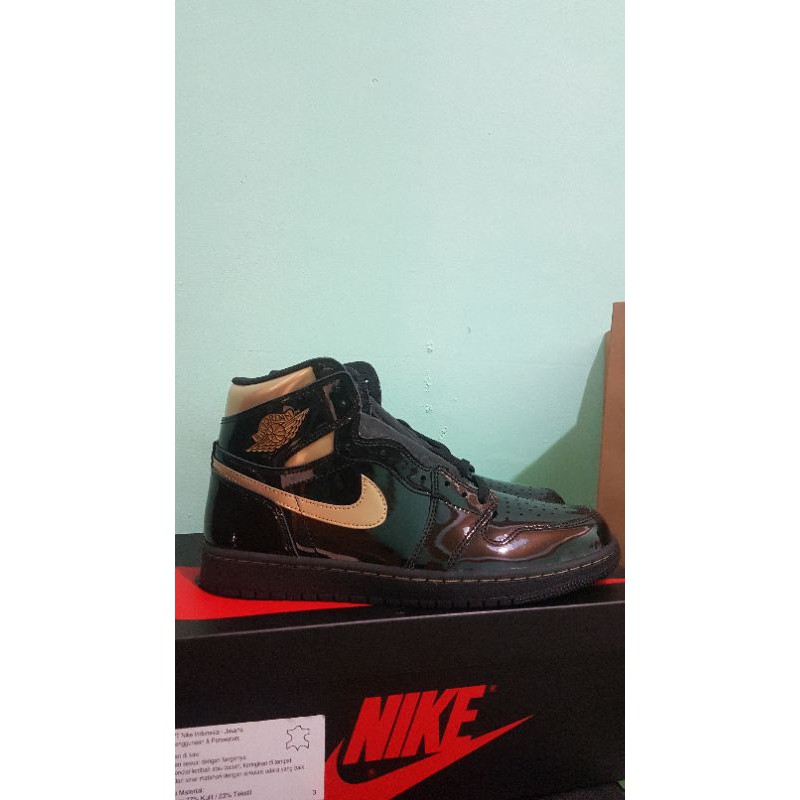 AIR JORDAN 1 HIGH METALLIC BLACK GOLD