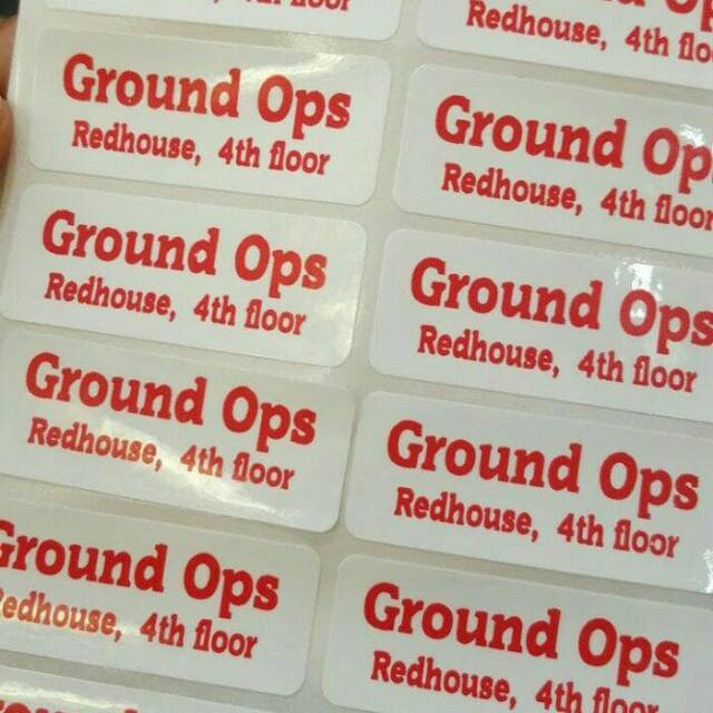 

tinta warna label merah