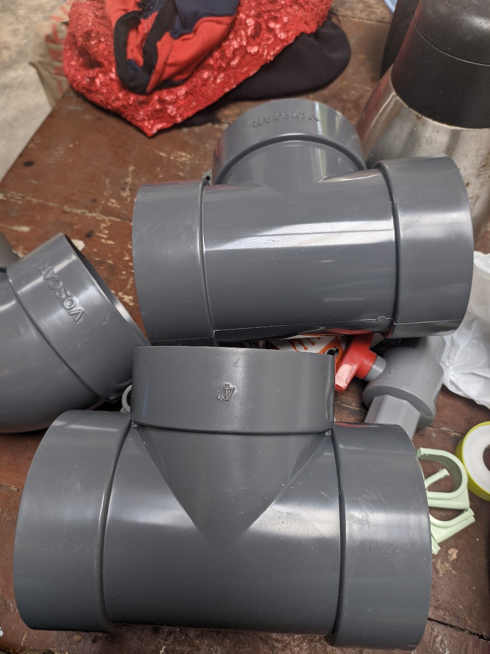 Tee Voscar 4 Inch D Pvc / T Te D