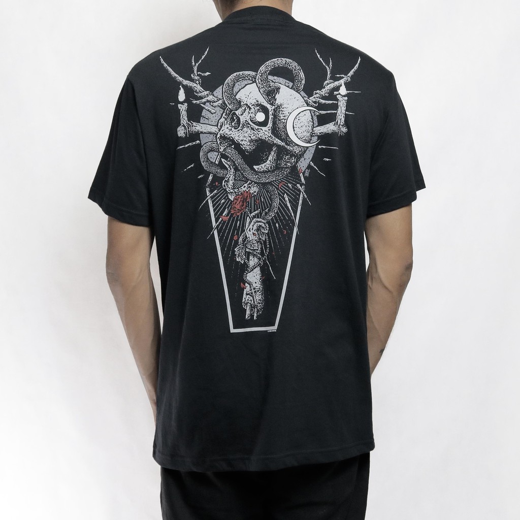 Heretic - T-Shirt - Coffin Skull