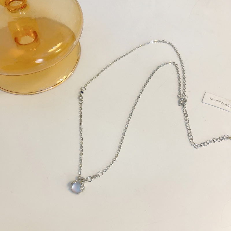 Kalung Rantai Dengan Liontin Bentuk Kunangkunang Gaya Vintage