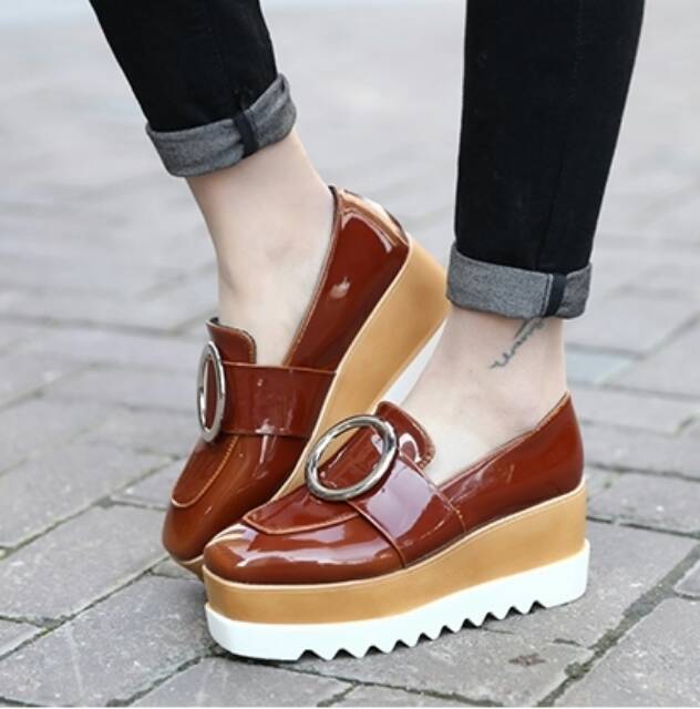 Sepatu import korea tipe 714
