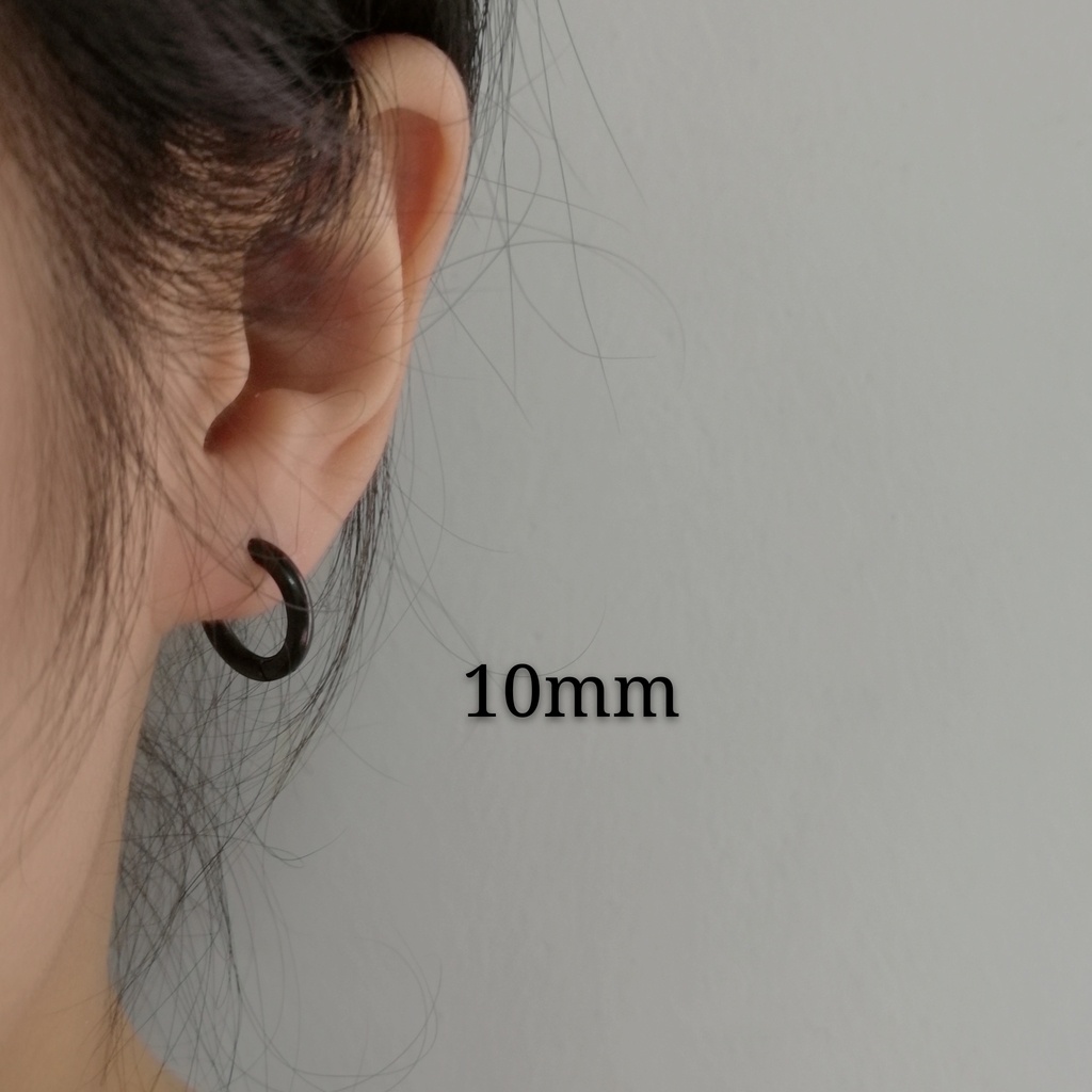 Anting Bulat Warna Hitam Gaya Punk Untuk Wanita