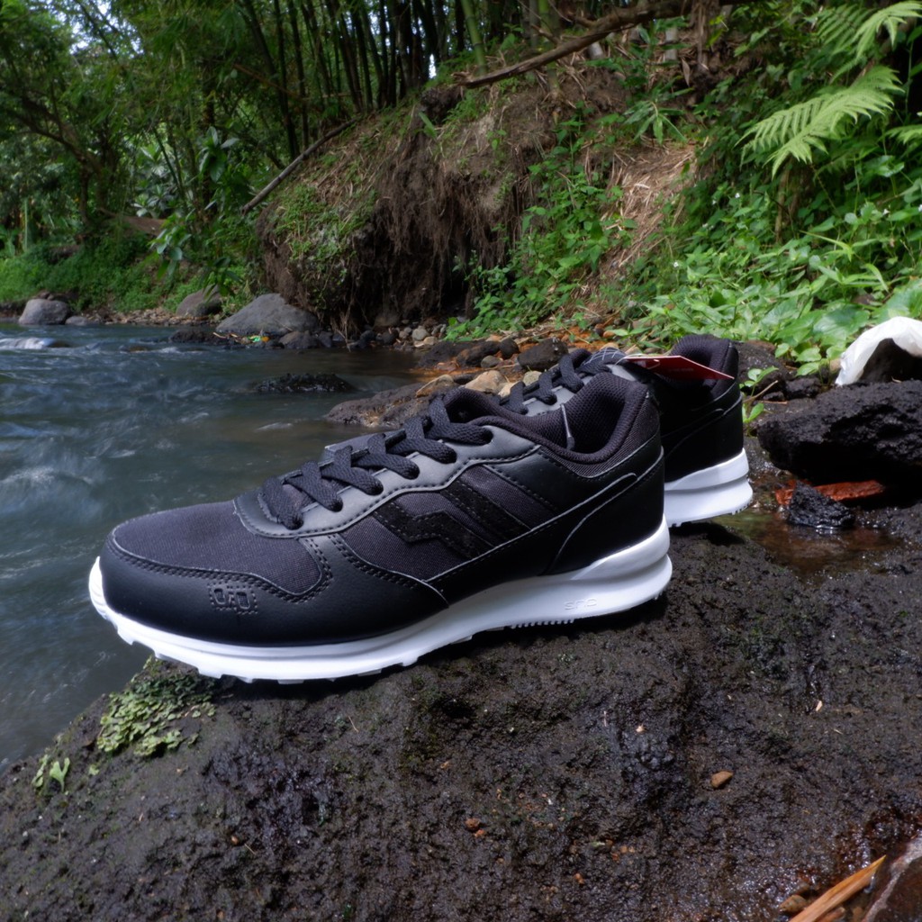 PIERO JOGGER JR BLACK WHITE