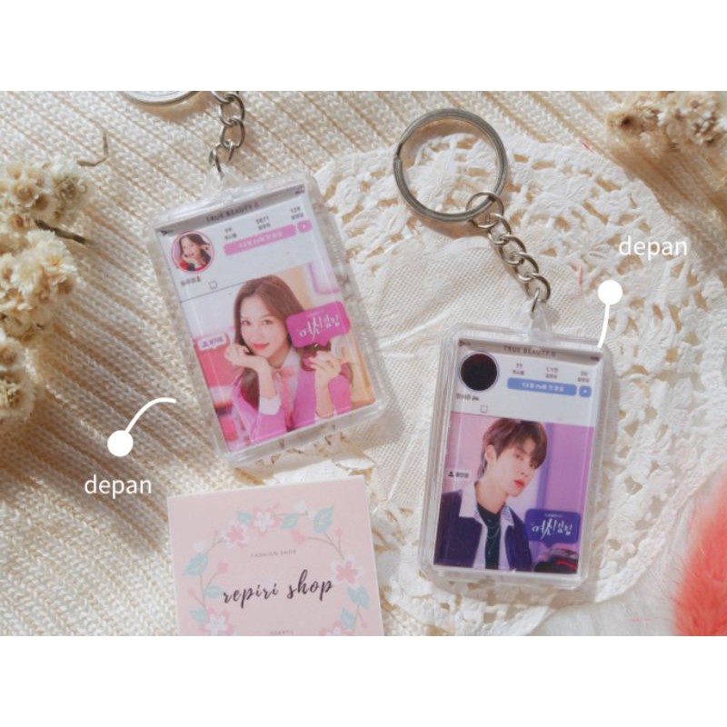 Gantungan kunci akrilik true beauty / Keychain akrilik / ganci