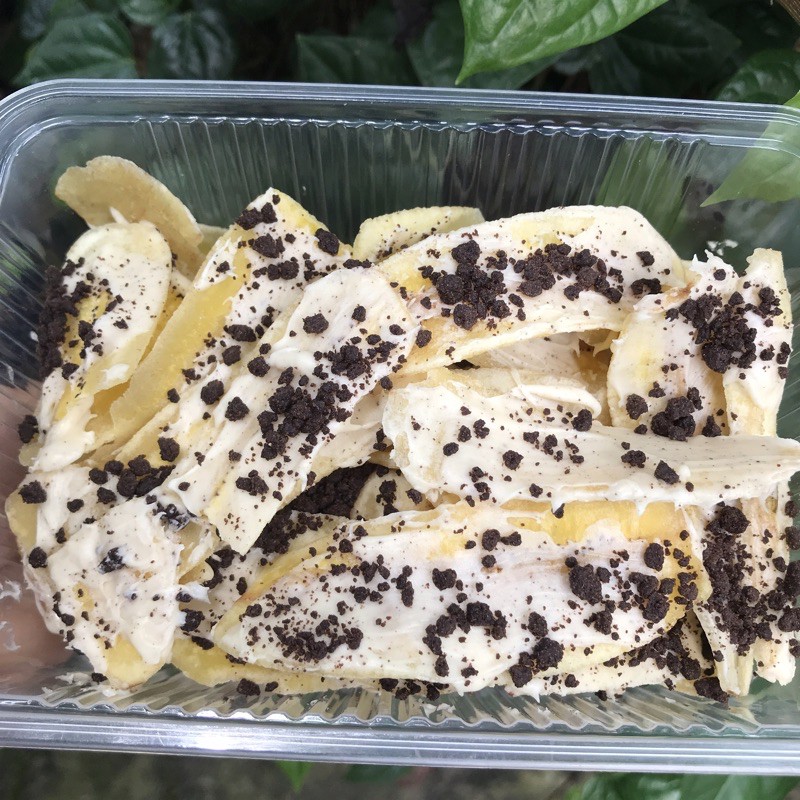 

Sweet Banana Chips Tiramisu Keripik pisang manis Varian Tiramisu/ lumer pasta cokelat