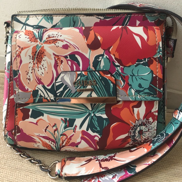 Tas guess preloved / guess authentic / guess sale