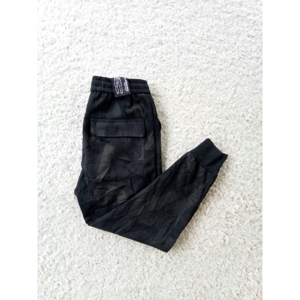 Jogger Pants Camo Second Preloved