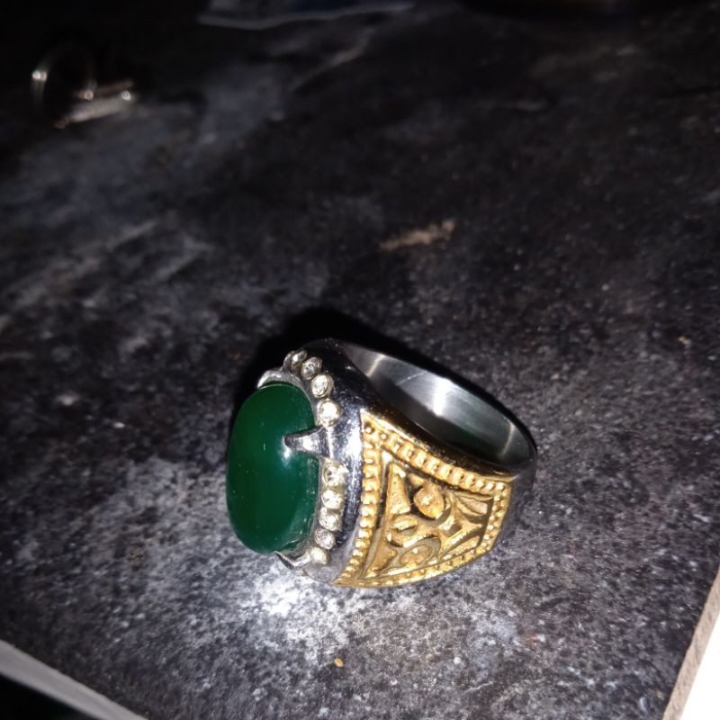 cincin akik ijo lumut