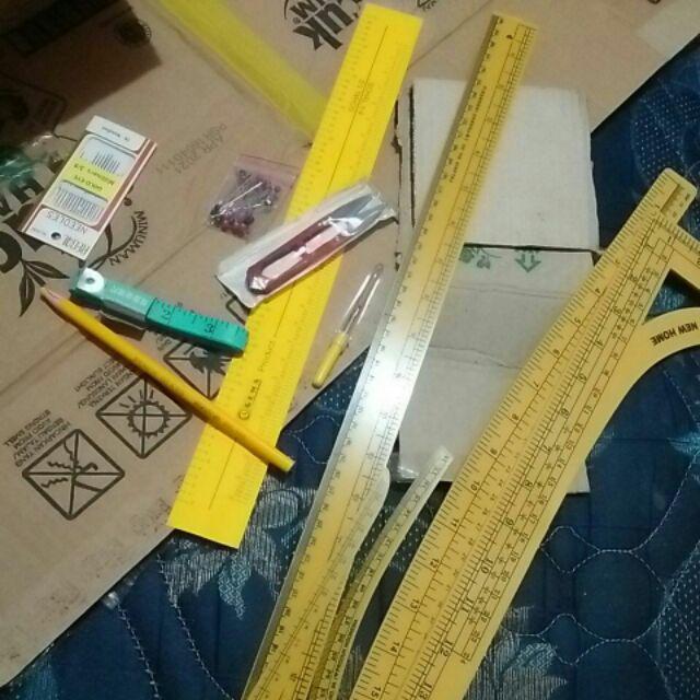 Set peralatan jahit lengkap (gunting, penggaris pola