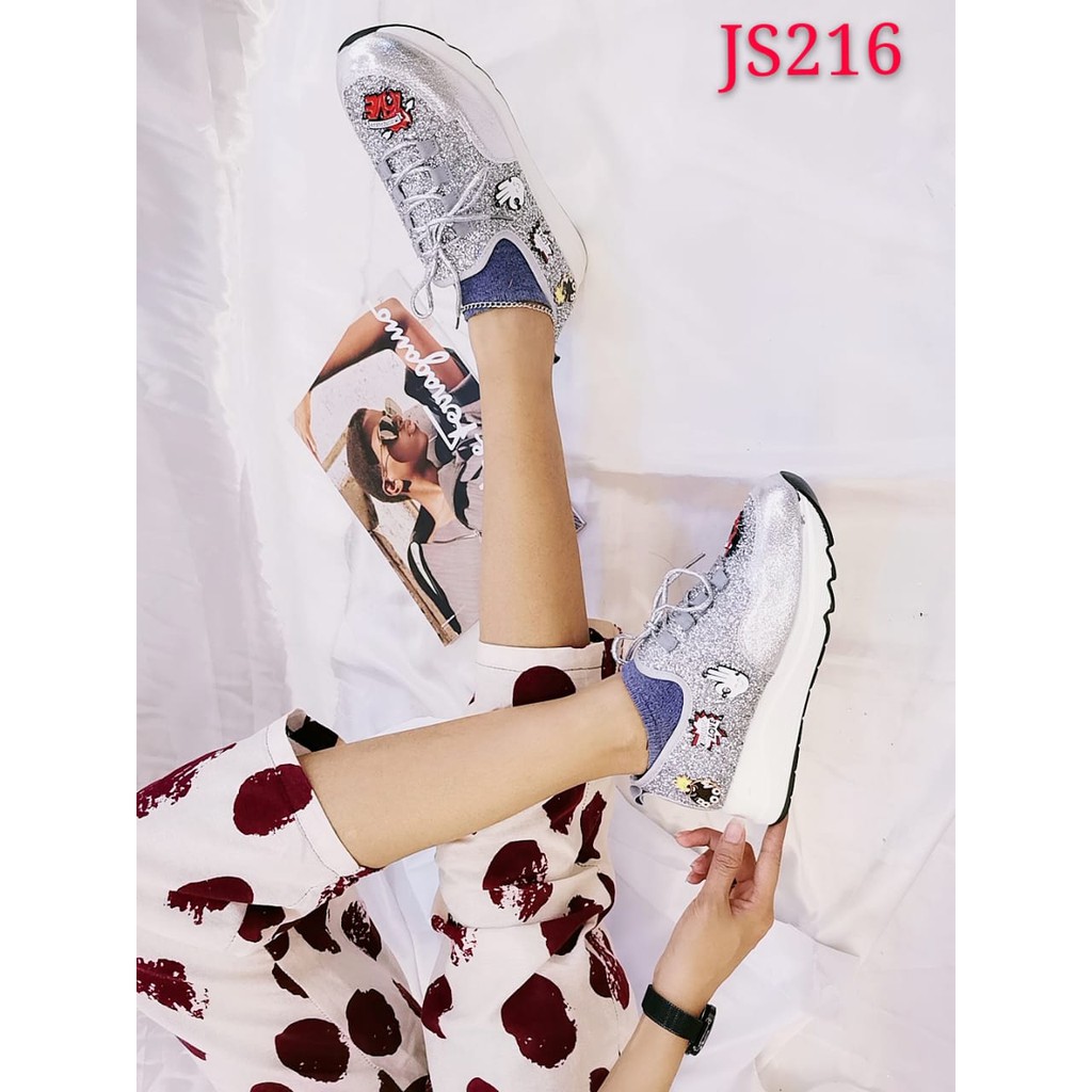 JS216 sepatu fashion balnani import