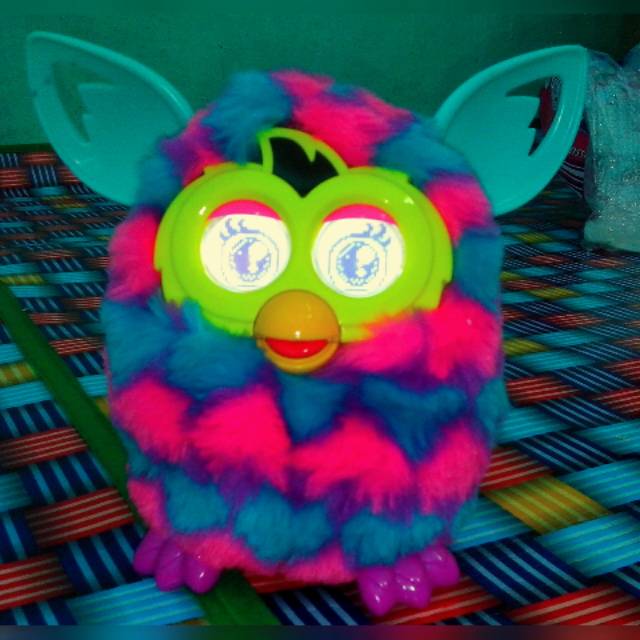 Hasbro "Furby Boom"