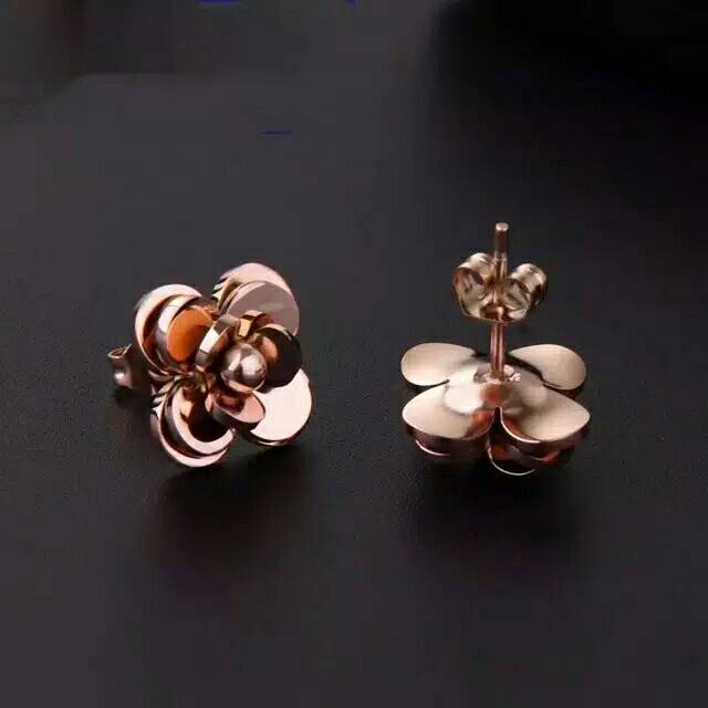 GG anting Tusuk Aksen Bunga 3 Dimensi Titanium Lapis Emas 18k#AT-112