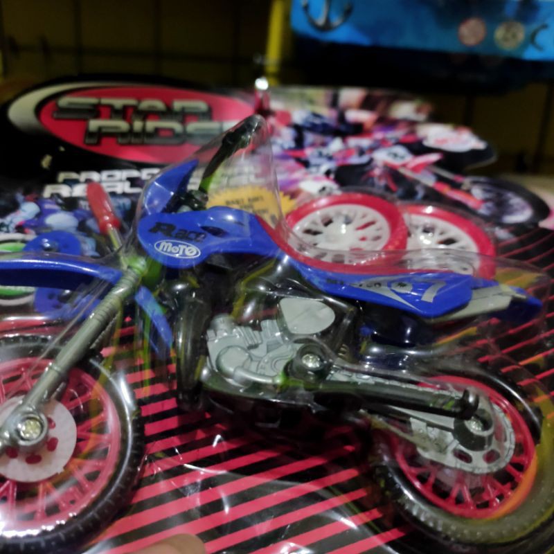 mainan motor cross miniatur / miniatur motor cross / motor cross / mainan motor / miniatur