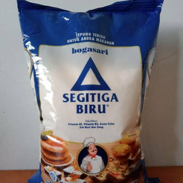 

Tepung Segitiga biru premium 1kg/ tepung protein sedang