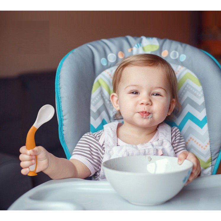 Sendok makan bayi import aman untuk bayi lentur bisa dibengkokkan sesuai kebutuhan