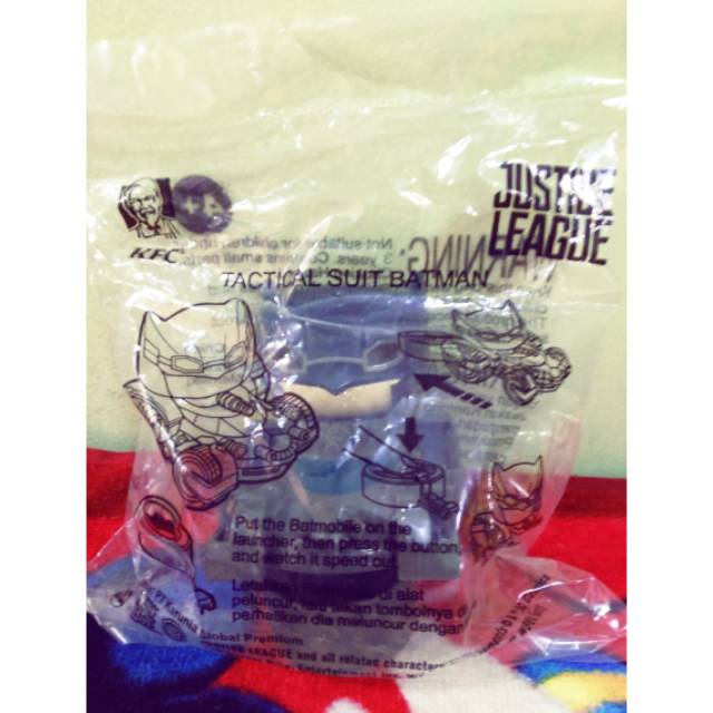 Mainan KFC Justice League Tactical Suit Batman