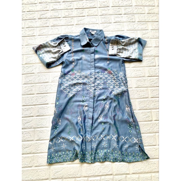 Preloved Tunik Geulis series Frozen Ice Magic Top Blue