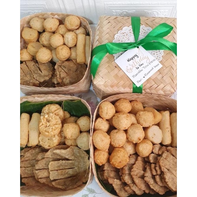 

BAYAR COD Hampers parcel parsel hadiah besek pempek ultah birthday DISKON