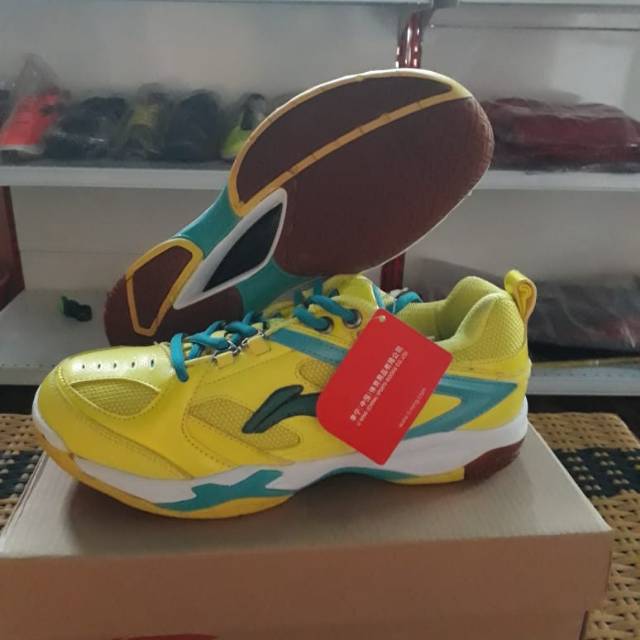  Sepatu badminton lining champion  original Shopee Indonesia