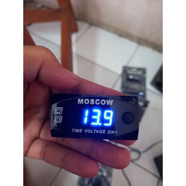 Volt meter voltmeter aki dan jam 2in1 universall bisa untuk semua jenis motor