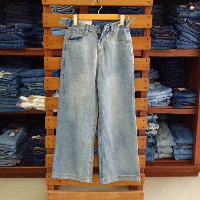 Kulot jeans polos warna lightblue Shopee Indonesia Kulot jeans polos warna lightblue Shopee Indonesia