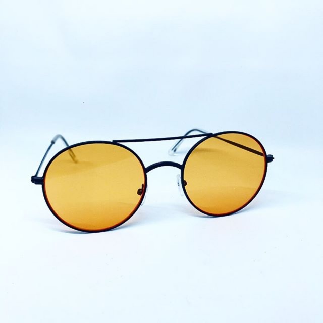 kacamata retro kuning