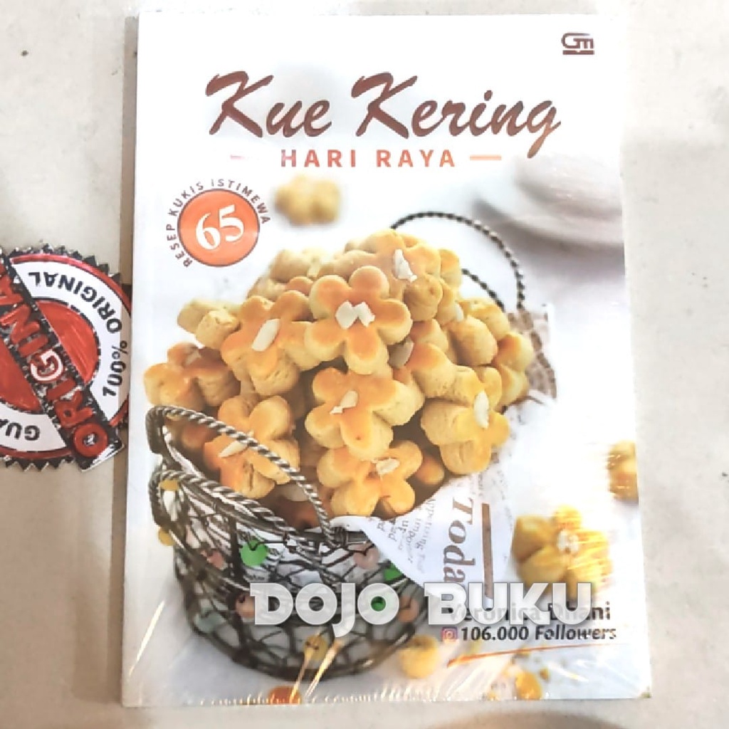 Buku Kue Kering Hari Raya : 65 Resep Kukis Istimewa by Veronica Dhani