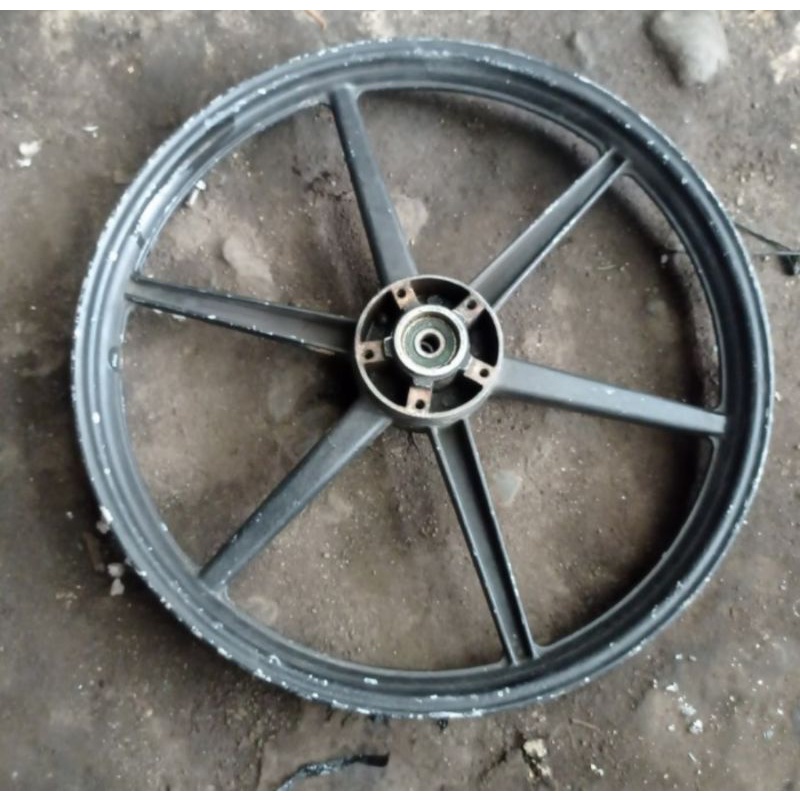 velg recing palang 6 enam venom depan supra x 100 supra fit lama