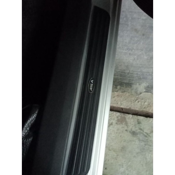 silplate sill plate INJAKAN samping PINTU MOBIL daihatsu ayla PLASTIK ABS HITAM cream crem