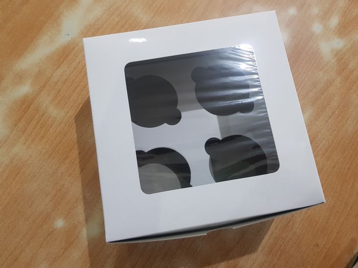 

Dus cupcake isi 4 Putih