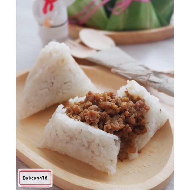 

Bakcang ketan babi / ayam