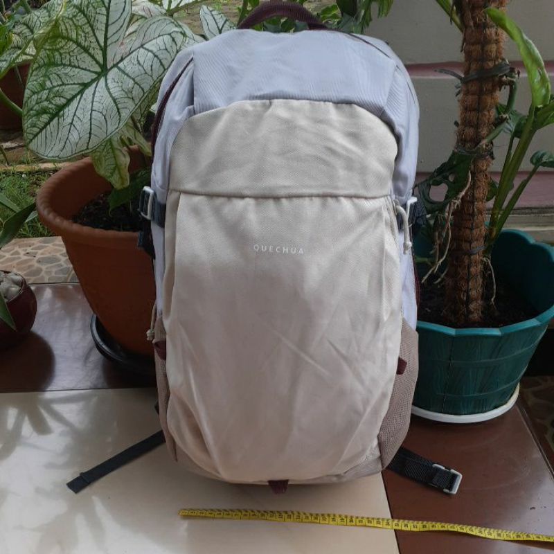 Tas Ransel Second / Preloved / QUECHUA NH100 Biege 20L  / Bekas
