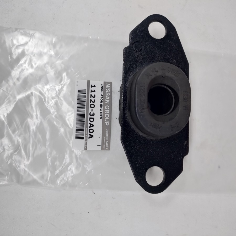 engine mounting kiri Nissan Livina Juke