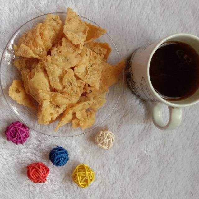 

Kue Bawang Gurih 500gr