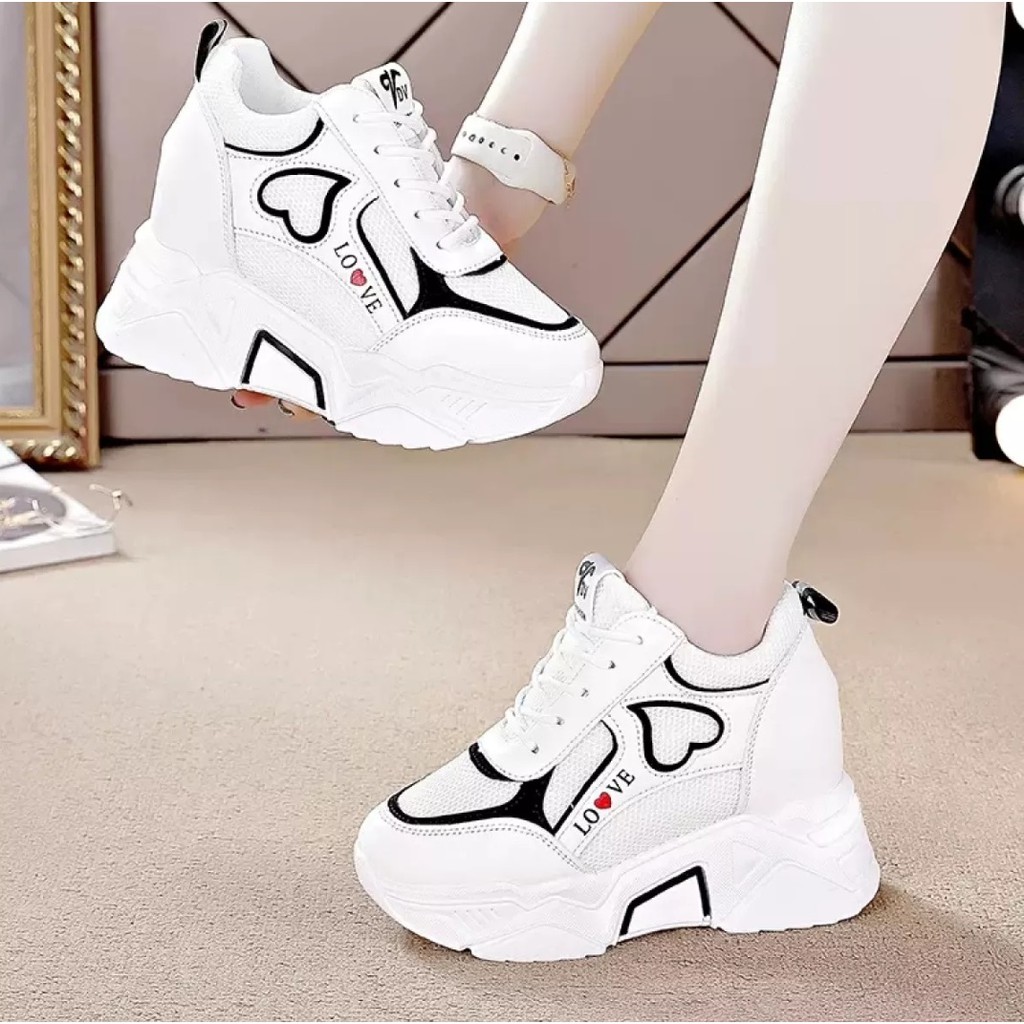 Sepatu Wanita Sneakers Semi Boots Love Terbaru Berkualitas-6