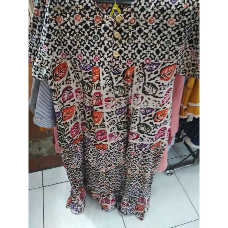 DASTER/BATIK SARI BUSANA /MODEL SUSUN TIGA /VARIASI KANCING 3