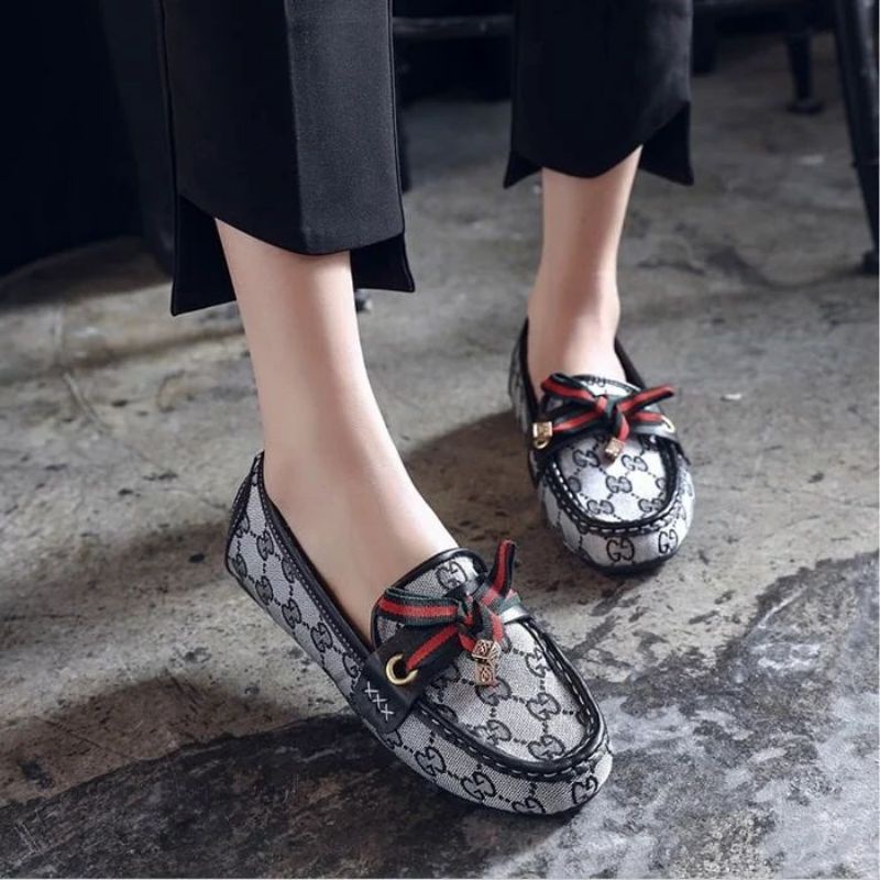 Sepatu Gucci Wanita import