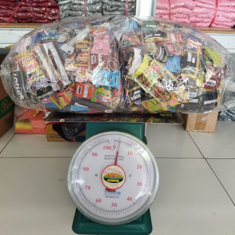 1 Paket Gantungan kunci Motif SNACK Isi 100 pcs 50 pcs 30 pcs / Souvenir Pernikahan Viral Kekinian Murah